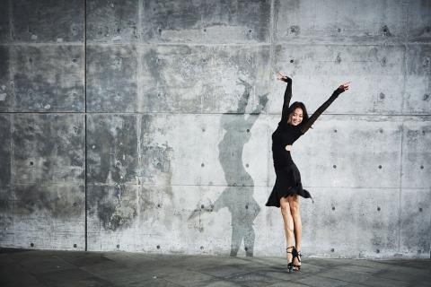 女口制作 - 國標舞蹈教室形象照