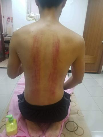 經絡理療師-綠茶&增肌減脂 雕塑身型 - 經絡疏通 檢視自己的身體狀況
完全不用器具 純手法 經絡理療師-綠茶&增肌減脂 雕塑身型 - 經絡疏通 檢視自己的身體狀況
完全不用器具 純手法