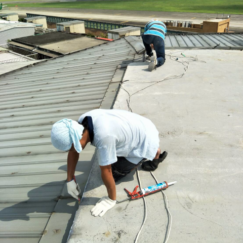 福隆工程行 - 屋頂地坪與鐵皮屋交接處防漏工程
