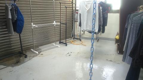 劉小姐 - 公設曬衣間清潔