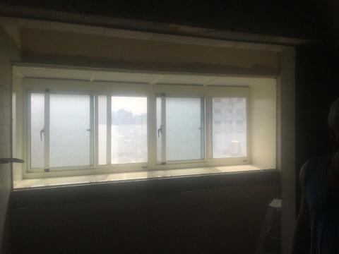 永順金屬工程有限公司 - 延展型氣密窗