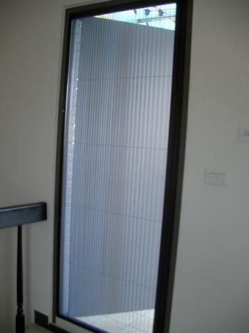 星瑞工程行 - 隱藏式折紗窗