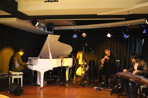 Artwoods. 藝質表演創意行銷 - 傳藝獎、金音獎最佳跨界專輯得主 卡到音即興樂團 專輯發表會演出現場