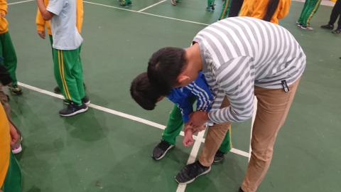 桃園市柔道推廣協會 - 除講師示範技術，也請助教協助指導動作與技巧