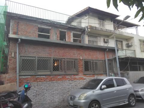 拆除工程 - 外牆拉皮