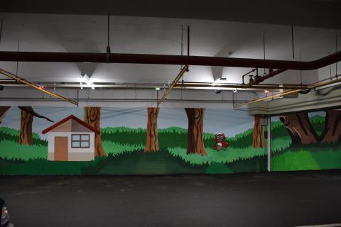 徐巽珩 - 《中和國小地下停車場彩繪
由業主提供設計圖，與同學多人共同繪製。壁畫總面積約160坪