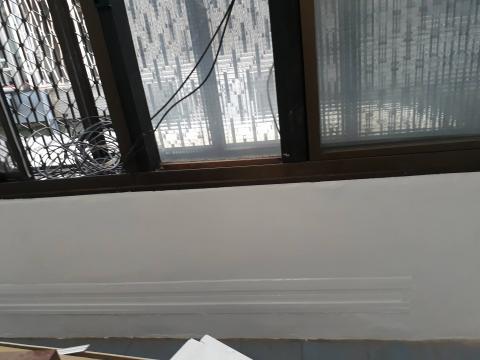 油漆工程 - ?選擇&ldquo;適合的油漆真的很重要?&nbsp;&nbsp; &nbsp;
所謂一分錢一分貨絕對是有它的道理存在的&nbsp;&nbsp; &nbsp;
這陣子有遇到一些詢問的友人&nbsp;&nbsp; &nbsp;
其實，說穿了就是要比價&nbsp;&nbsp; &nbsp;
當然&nbsp;&ldquo;比價&rdquo;&nbsp;?是有好有壞?&nbsp;&nbsp; &nbsp;
因為，每個人都想用最省錢的費用做到最好&nbsp;&nbsp; &nbsp;
這方面不是沒有，但是，你（妳）可曾想過&nbsp;&nbsp; &nbsp;
?&ldquo;俗咪沒好貨&rdquo;?&nbsp;~~（台語念）&nbsp;&nbsp; &nbsp;
☄房屋裝潢換新油漆有分以下☄&nbsp;&nbsp; &nbsp;
1.&nbsp;&ldquo;自己