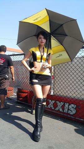 赫菈文創整合行銷有限公司 - 直線加速車賽，賽車女郎