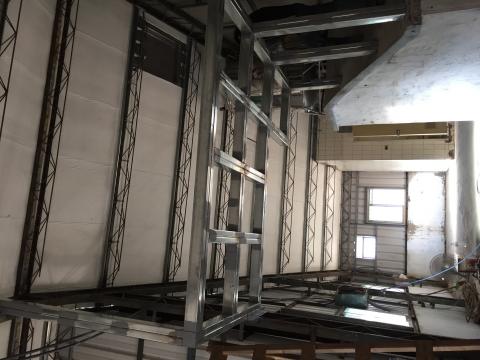 立翔國際鋼鐵鋁設計有限公司 - C型鋼小夾層