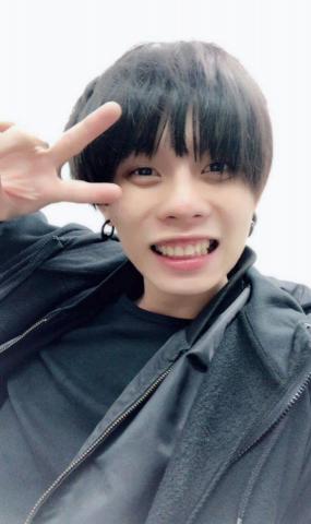 XUAN (炫) - 自拍照^__^ (現在可能長得更老了)