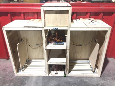 祥云設計 - 垃圾自動分類及壓縮系統(帶環境感測功能)
2018台灣創新技術博覽會_台北國際發明展(金牌)