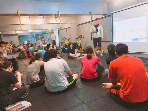 錢正叡（Ryan教練） - 體重管理課程上課狀況