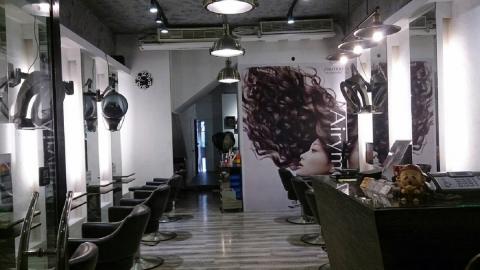 藝舍室內裝修設計工程有限公司 - 工業風髮廊