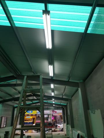 柯明志 - 鐵皮屋裝燈