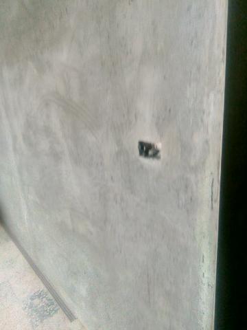 許銘峻 - 磚牆水泥砂打底