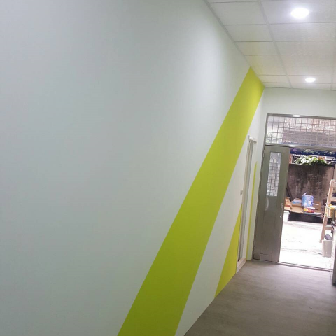 常暉室內裝修工程有限公司 - 套房內部油漆批土工程