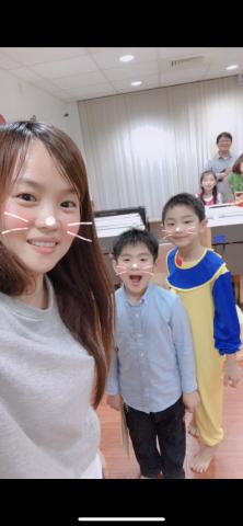 🎵 Musical鋼琴烏克麗麗工作室|預約制 - 跟幼四畢業孩子留影紀念 🎵 Musical鋼琴烏克麗麗工作室|預約制 - 跟幼四畢業孩子留影紀念