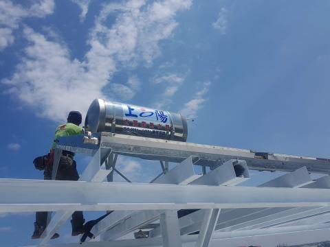 柯明志 - 太陽能介紹安裝