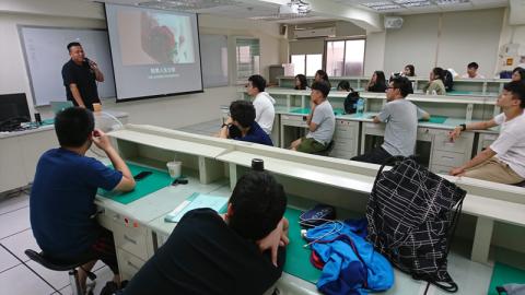 詠白視覺攝影工作室 - 中台科大攝影分享