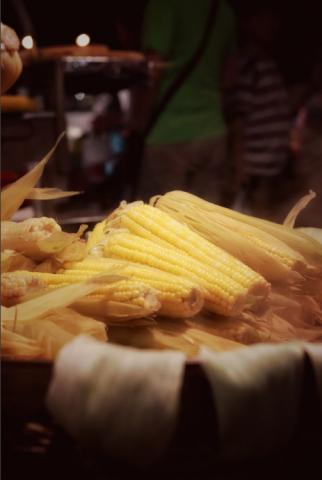 校校 - 【攝影作品】
台南夜市美食街拍