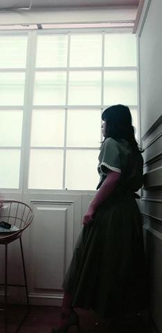 提供100元剪髮相片服務的專家黄伊淳