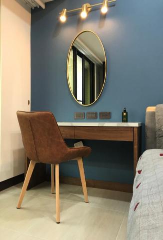 鉅登室內裝修工程-鍾享智 - 奢華感十足的化妝台