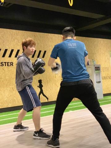 小蔡（健身、游泳教練） - 拳擊
全身性運動
燃脂最好的運動