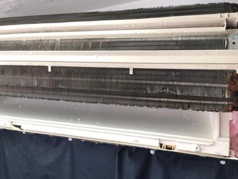 展鴻空調 - 分離式到府掛洗保養後