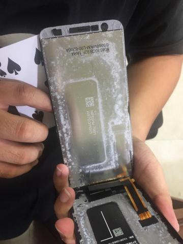 完美手機維修 - 手機受潮處理  內裡生鏽發霉無法開機