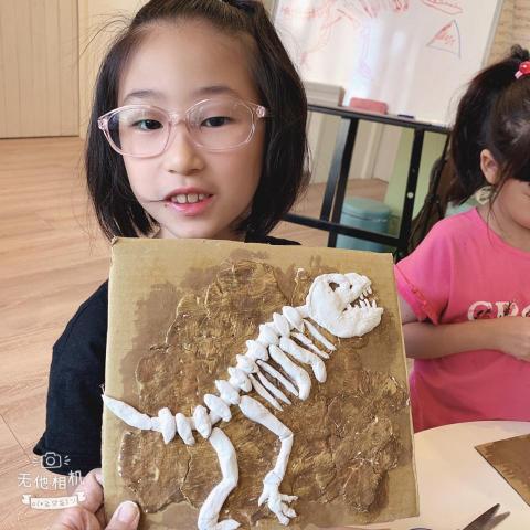 Stacey Wu/藝術家/設計師/兒童美術教師/兒童繪本創 - 