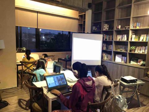 C2M2 翻轉教育學院 - Scratch 兒童程式課