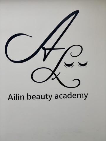 Eva Chen - 愛林美容培訓學院擁有非常好的韓國半永久定妝技術，感謝院長的信任讓我參與這次的服務～
