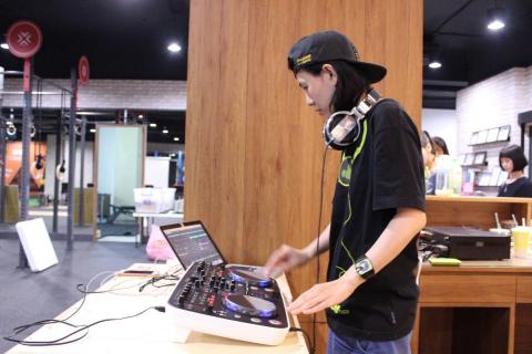 DJ Badhumorr - 台中健身房開幕表演
2019.09.12