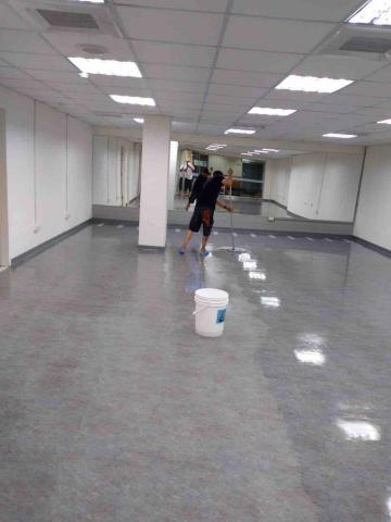 興冠有限公司 - 打蠟（施工中）