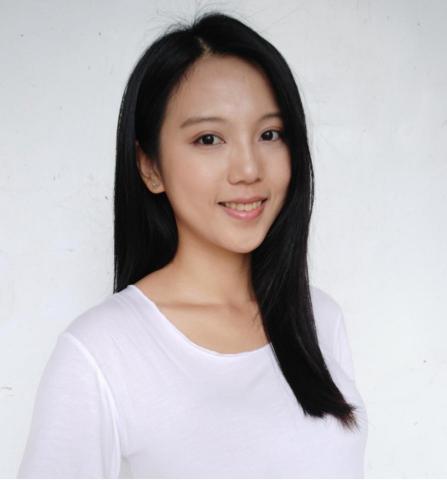 提供翻译i服務的專家紀彣潔