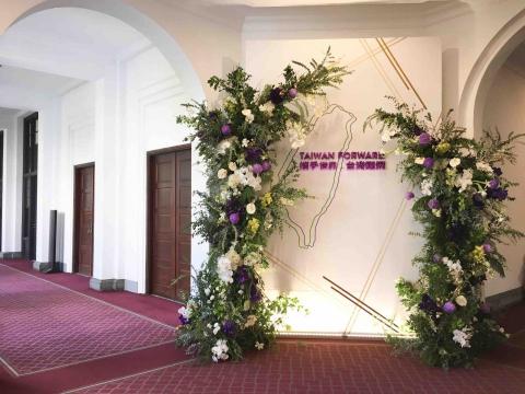 yi - 2019雙十國慶迎賓背板設計