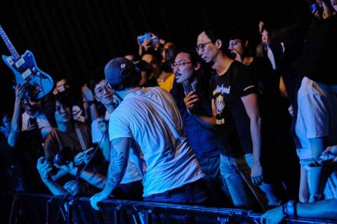 Simon Fang - 國外樂團Nothing，來台演出照