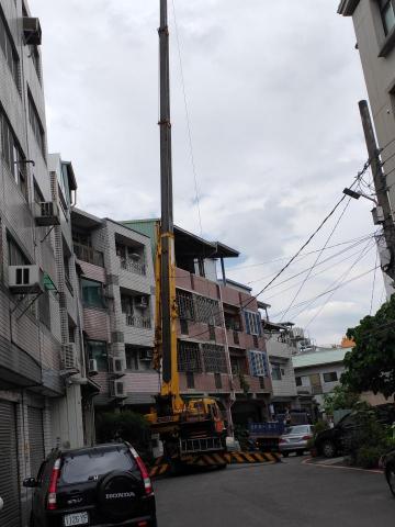 泉辰工程行 - 高空做業