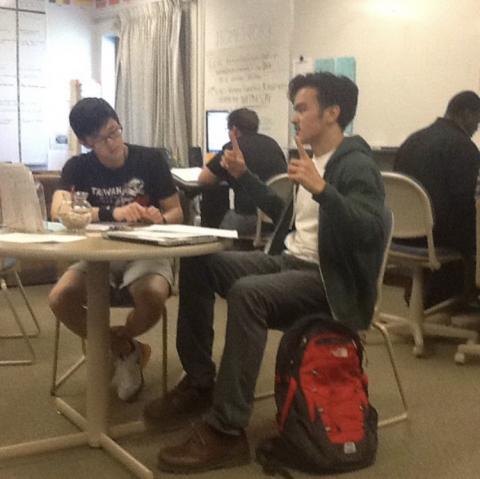 黃庭楷 - 美國大學英文寫作中心擔任寫作輔導員