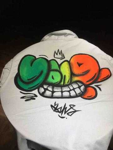 瘋驢怪客工作室 - 畫在外套上也是可以的ㄛ