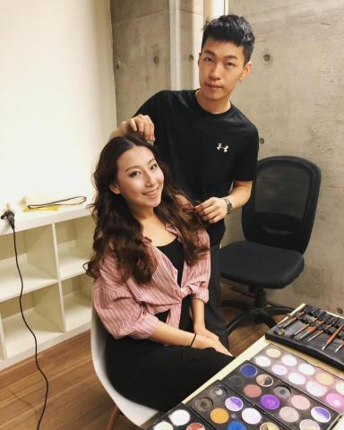 Kasey 凱絲 - 梳化準備