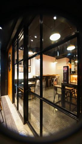 國彰室內裝修工程有限公司 - 高雄＿美式餐廳