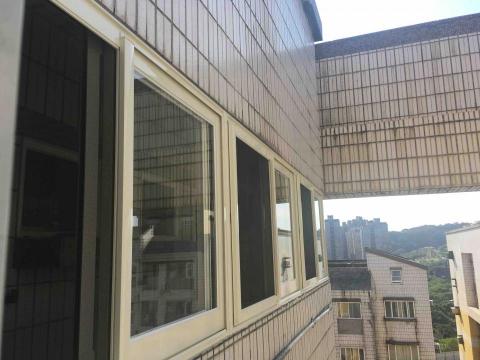 非釩門窗 - 氣密隔音窗