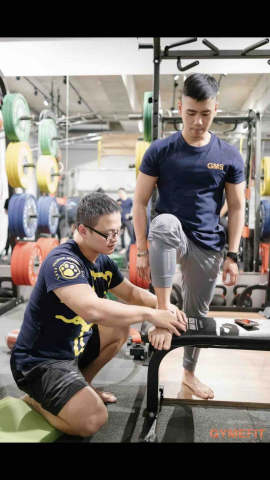 健二教練 - 熱愛進修專業知識和技術。