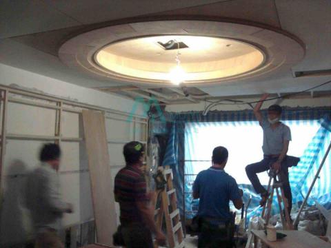 沐藝室內裝修設計有限公司 - 案件：服飾店設計裝潢案
地點：台北中山
內容：設計、木作工程

更多作品，請FB搜尋「沐藝室內裝修有限公司」
https://m.facebook.com/muyidesign.co.ltd/