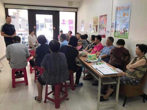 Johnny / J. (教練/講師) - 長照2.0社區關懷駐點講師士林社中街點