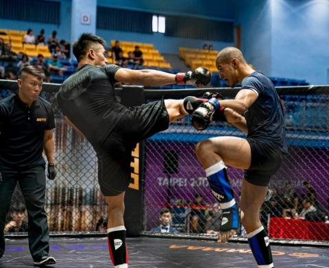 健拳運動工作室館主-浩賢 -  健拳運動工作室館主-浩賢 -