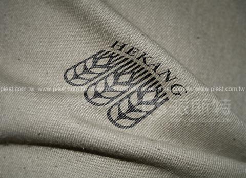 派斯特設計印刷 - 【商標Logo、招牌、立體字、
名片、整體印刷應用&加工】
擅長於品牌視覺呈現、CIS規劃、平面設計、商業廣告、
網頁設計、包裝設計、
菜單設計、會場佈置、設計品牌創意、賣場設計、FB代操、活動EDM設計...。
●網站:www.piest.com.tw
●信箱:pkunshuo@gmail.com
●官方Line: @ulq8299m
●行動:0955-252-515 彭r
 派斯特設計印刷 - 【商標Logo、招牌、立體字、
名片、整體印刷應用&加工】
擅長於品牌視覺呈現、CIS規劃、平面設計、商業廣告、
網頁設計、包裝設計、
菜單設計、會場佈置、設計品牌創意、賣場設計、FB代操、活動EDM設計...。
●網站:www.piest.com.tw
●信箱:pkunshuo@gmail.com
●官方Line: @ulq8299m
●行動:0955-252-515 彭r