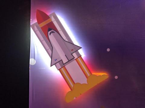 群昌達科技 - 遊樂區背板彩光