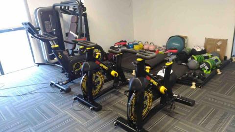 AGAIN - 新玩具購入